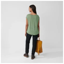 FJÄLLRÄVEN Women's High Coast Cool T-Shirt - T-shirt 13 FJÄLLRÄVEN Women's High Coast Cool T-Shirt - T-shirt -Habi Lux Soldes Boutique fjaellraeven womens high coast cool t shirt t shirt detail 4