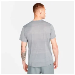 Nike Dri-FIT Miler Short Sleeve - T-shirt De Running -Habi Lux Soldes Boutique nike dri fit miler short sleeve t shirt de running detail 2