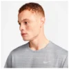 Nike Dri-FIT Miler Short Sleeve - T-shirt De Running -Habi Lux Soldes Boutique nike dri fit miler short sleeve t shirt de running detail 3